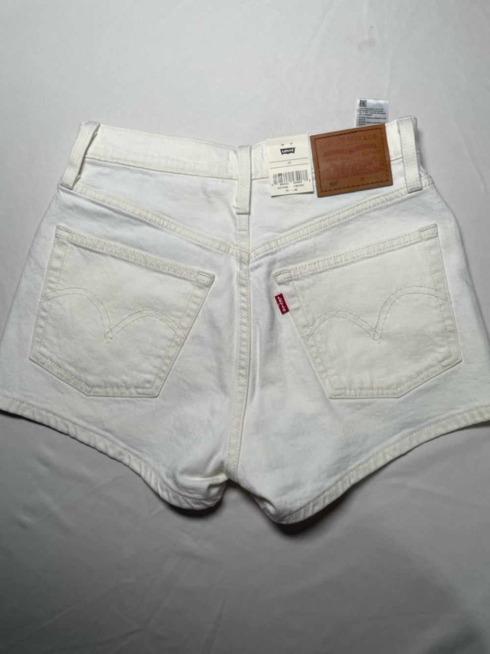 Levi’s Women’s 501 Original Shorts High-Rise White, Size 25, Brand NWT - Picture 5 of 8
